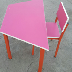 میز-و-صندلی-ذوزنقه-پیش-دبستانی