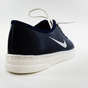 کالج-اسپورت-نایک-بندی