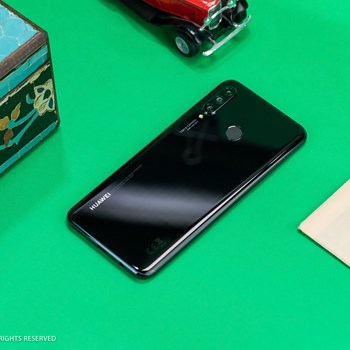 HUAWEI-P30-LITE