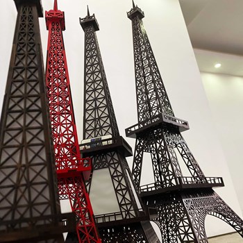 برج-ایفل-به-دو-صورت-rgb-ساده