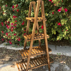 استند-چوبی-چهارطبقه