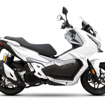 موتورسیکلت-تکتاز-موتور-مدل-ADV-150-سال-1404