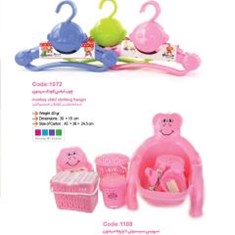 monkey-child-clothing-hanger