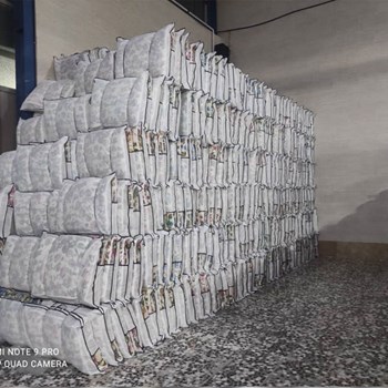 نمایی-از-انبار-محصولات-تشک-مسافرتی-و-مهمان