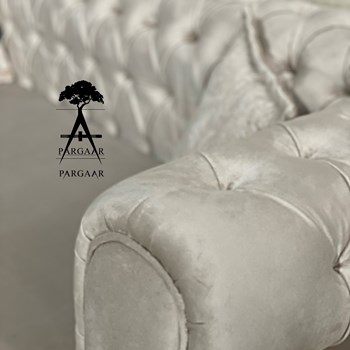 مبلمان-راحتی-مدل-داتیس-به-همراه-مبل-کویین-فارست