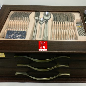 سرویس-قاشق-چنگال-ورسا-مات-و-براق-طرح-نویبورگ