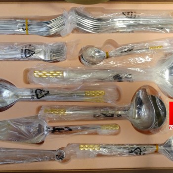 سرویس-قاشق-چنگال-ورسا-پایین-طلا-طرح-نویبورگ