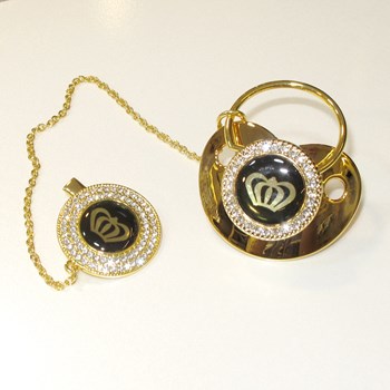 پستانک-تمام-طلایی-نگین-دار