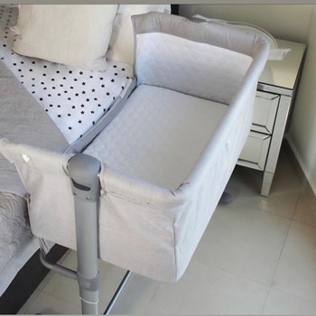 تخت-کنار-مادر-سفری-دورا-بیبی