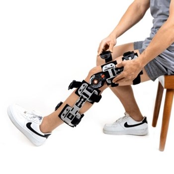 زانوبند-Post-OPزانوبند-بعد-از-عمل-جراحی