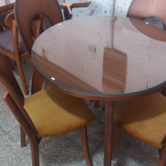 میز-غذاخوری-اشکی