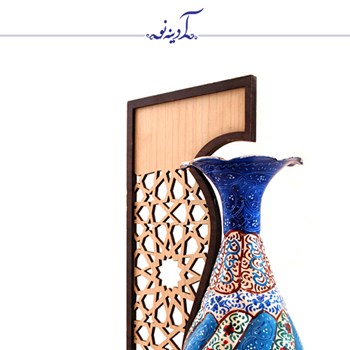 تندیس-با-گلدان-مینا-کاری