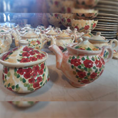 قوری-و-قندان-سایز-کوچک-زیر-لعابی