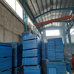Metal-concrete-formwork