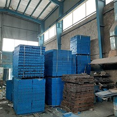 قالب-بتن-فلزی