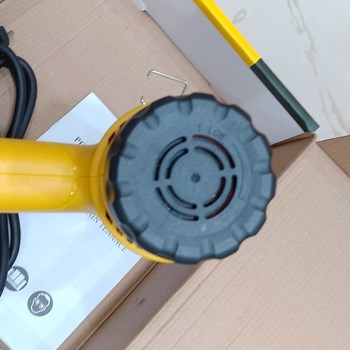 سشوار-صنعتی-دیوالت-مدل-743