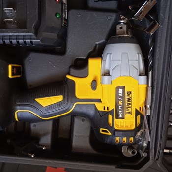 بکس-شارژی-88-ولت-دیوالت