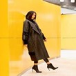 پالتو-زنانه-1401مشکی-و-کرمقیمت-انواع-پالتو-زنانه-در-فروشگاه-آراز