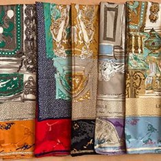 روسری-ابریشم-کج-راه-گرم-بالا