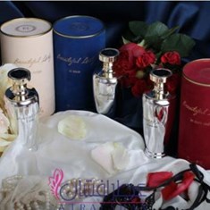 دزنتارسزینتارسبیوتیفول-لیدی-این-دارک-رد-Dzintars-Beautiful-Lady-In-Dark-Red