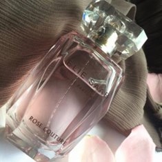 الی-ساب-له-پارفوم-رز-کوتورالیه-سعب-لی-پرفیوم-رز-کوچرELIE-SAAB-Le-Parfum-Rose-Couture