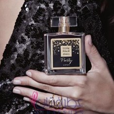 اواناونلیتل-بلک-دِرس-پارتی-Avon-Little-Black-Dress-Party
