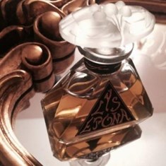جوووی-پاریس-لیس-اپانا-JOVOY-PARIS-Lys-Epona