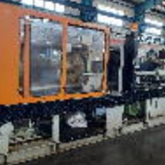 دستگاه-تزریق-پلاستیک-240-تن-بتن-فیلد