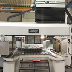 دستگاه-فرز-3-محوردروازه-ای-یون-سیگن-هلند-unisign