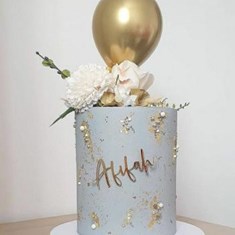 کیک-بادکنک-طلایی