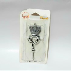 شمع-تولد-علامت-سوال-مدل-تاج-دار-رنگ-نقره-ای-کد-ACT001