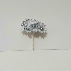 گل-تزئینی-مدل-اکلیلی-کد-38-رنگ-نقره-ای