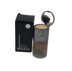 کرم-پودر-دوسه-مدل-شیشه-ای-با-کانسیلر-و-SPF-22