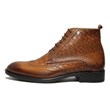 نیم-بوت-مردانه-چرم-طبیعی-ژست