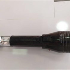 چراغ-قوه-دستی-دی-پی