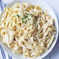 پاستا-آلفردو-مجموعه-غذایی-سنمورو