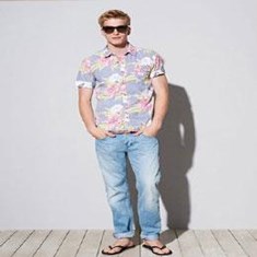 تی-شرت-و-شلوار-لی-مردانه