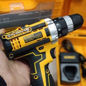 دریل-پیچ-گوشتی-شارژی-21-ولت-دیوالت-مدل-dcd710k3