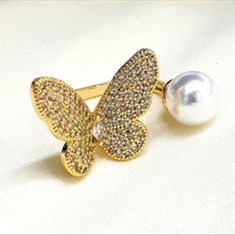 انگشتر-پروانه