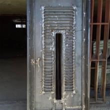 درب-آهنی-ورودی-ساختمان-کاری-از-سینا-گستر-شرق-کرمان