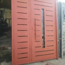 درب-آهنی-ساختمان-طرح-لاریسا-تولیدی-درب-سان