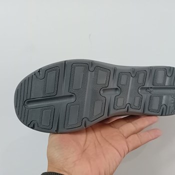 اسکیچرز-شیلا