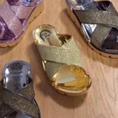 مدل-آناهیتا