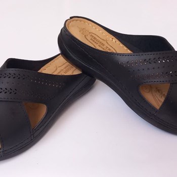 دمپایی-مدل-آتوسا