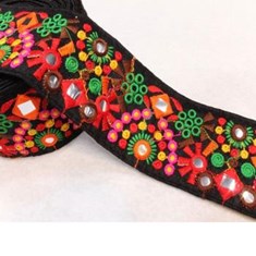 یراق-سنتی-آینه-ای-مشکی