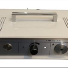 دستگاه-منبع-نور-سرد