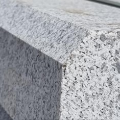 مقایسه-سنگ-و-بتن-برای-جدول