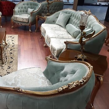 مبل-کلاسیک-و-شیک-مدل-زمرد-چوب-راش-و-گردو-با-طراحی-خاص-و-بادوام