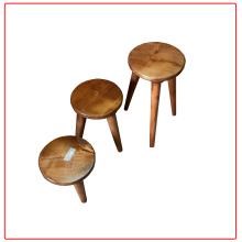 میز-سه-پایه