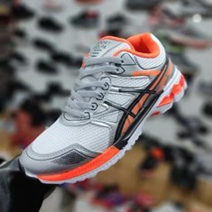 کفش-ورزشی-اسیکس